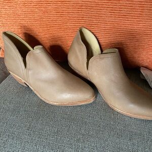 Nisolo Mia Everyday Ankle Boot size 8.5